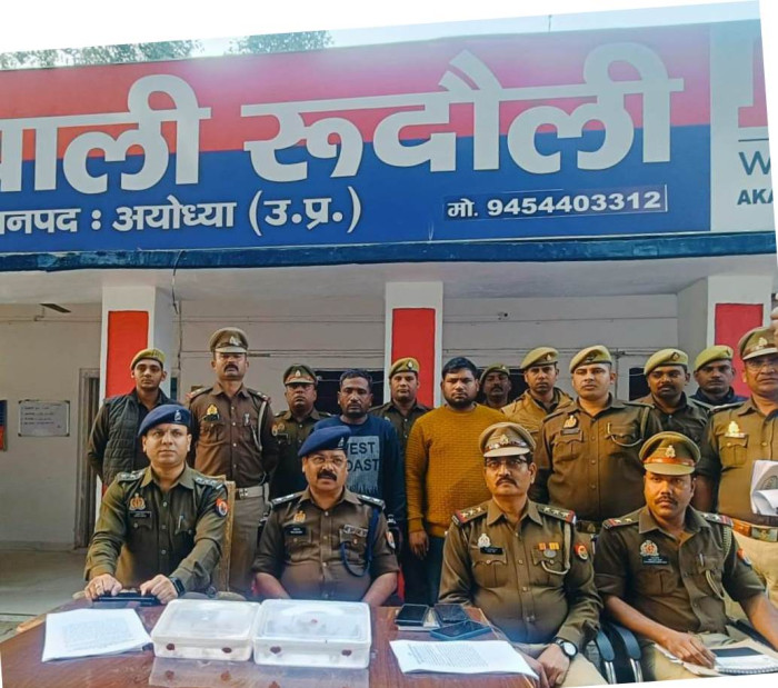 राजधानी क्षेत्र में हुई चोरी की घटना का  SOG/ सर्विलांस टीम  अयोध्या व रुदौली पुलिस द्वारा सफल अनावरण